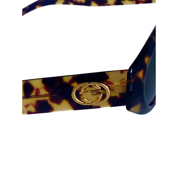 Authentic Gucci Women’s Tortoiseshell Sunglasses - Picture 5 of 10